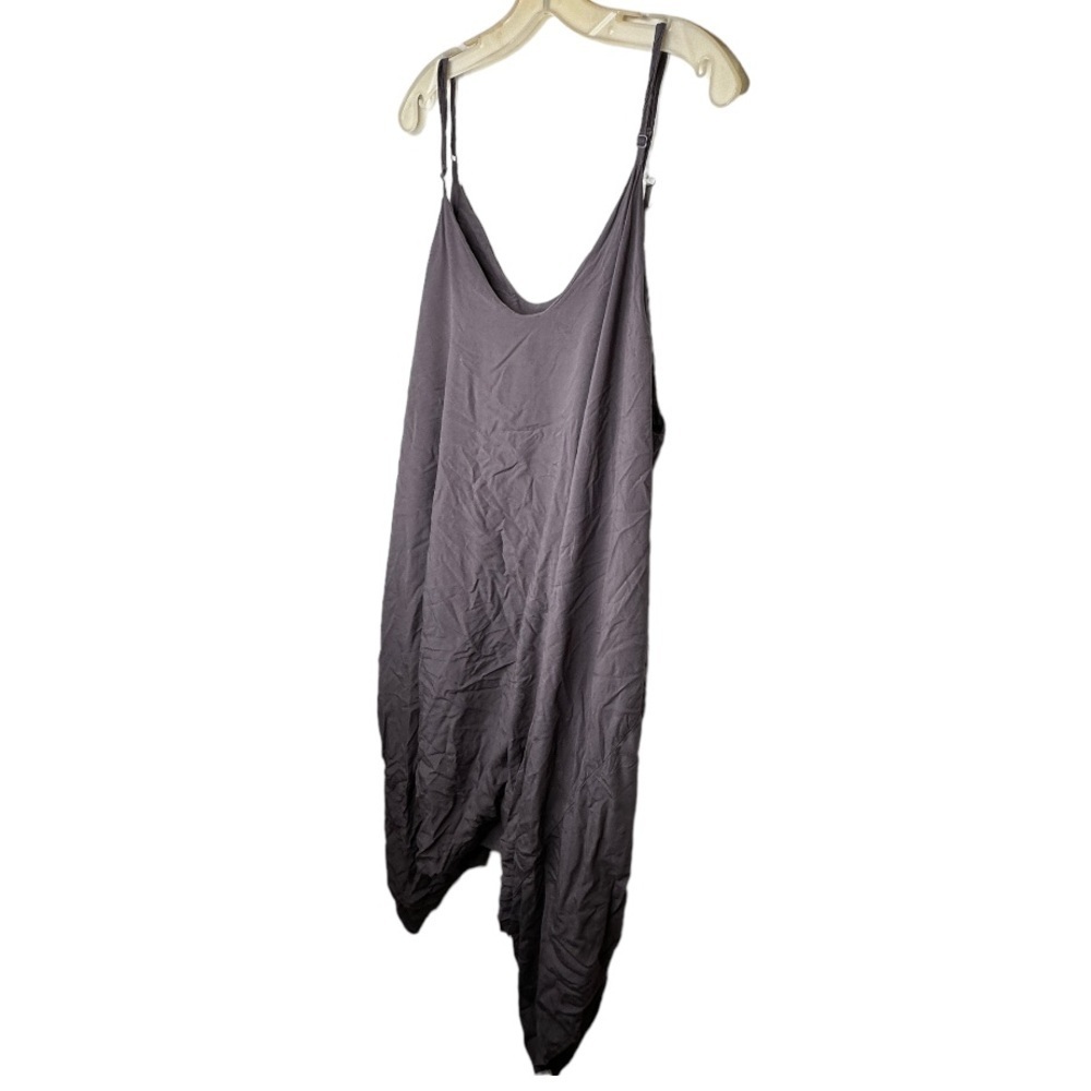 Auxo Collection Romper‎ - Picture 4 of 6